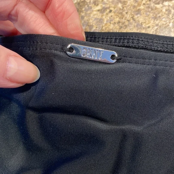 NWT DKNY Black 2 Piece Tankini Removable Soft Cups Small Full Coverage Bottom - Picture 8 of 15